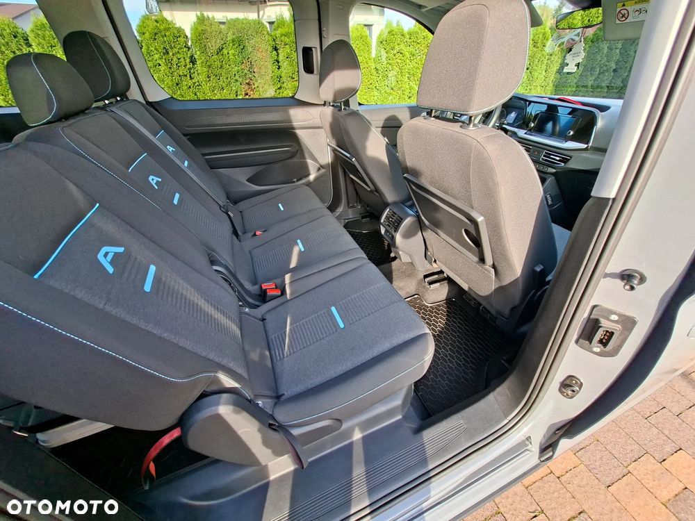 Ford Tourneo Connect - 16