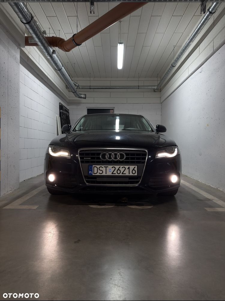 Audi A4 Limousine - 5