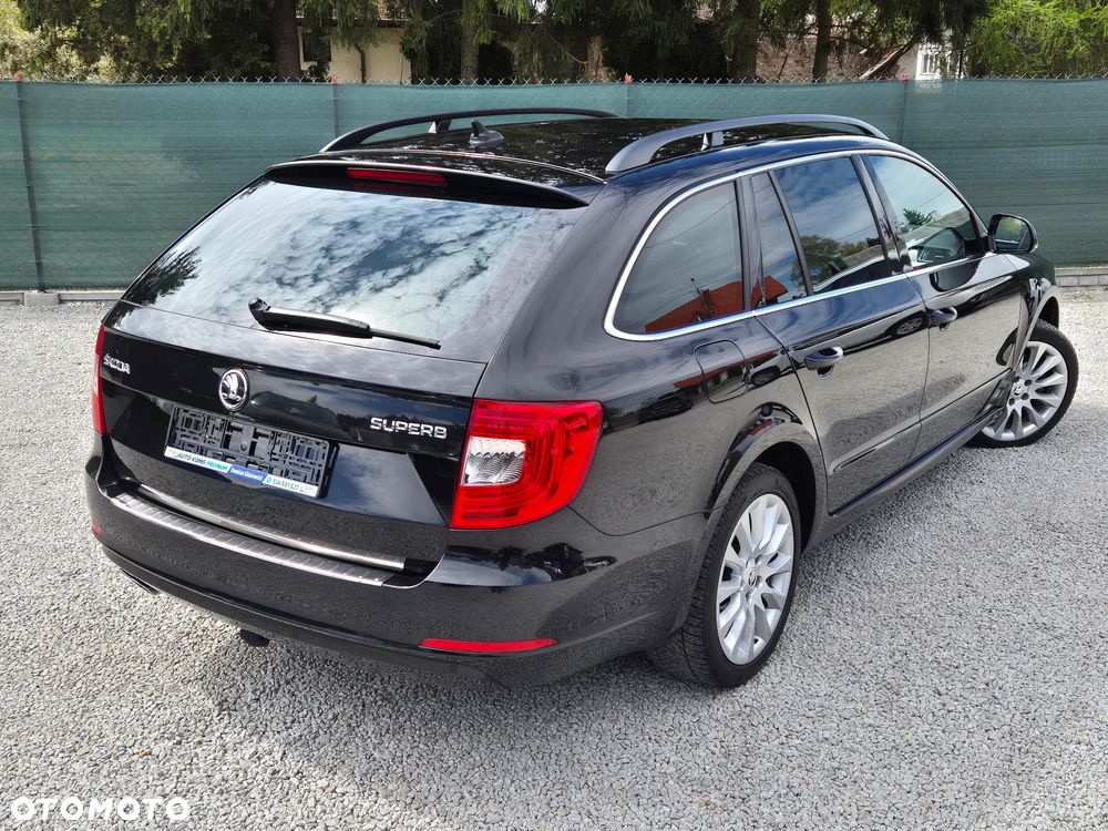 Skoda Superb 2.0 TDI PD DSG Elegance - 5