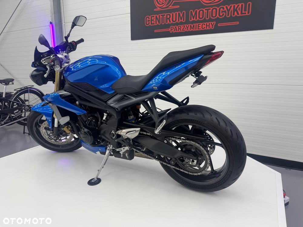 Triumph Street Triple - 6