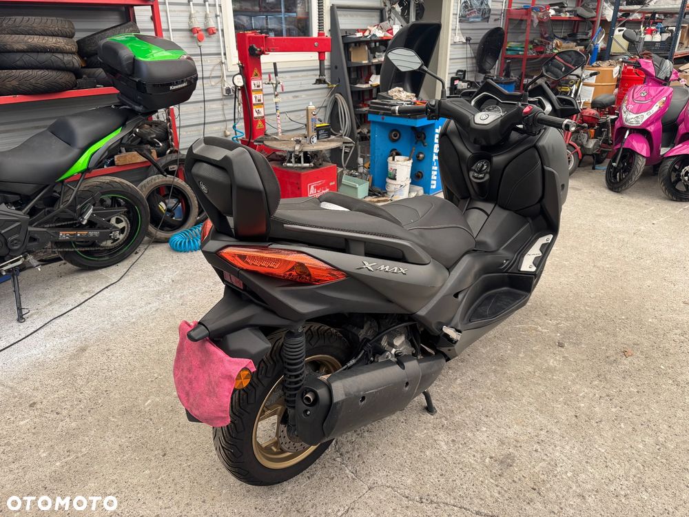 Yamaha X-max - 7