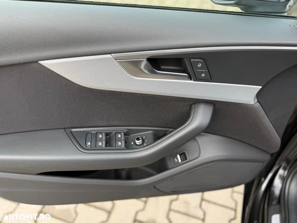 Audi A4 2.0 TDI DPF clean diesel multitronic Ambiente - 25