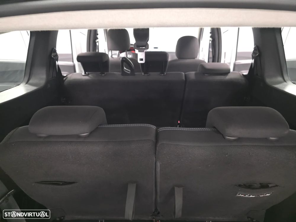 Dacia Lodgy TCe 115 Stepway - 25
