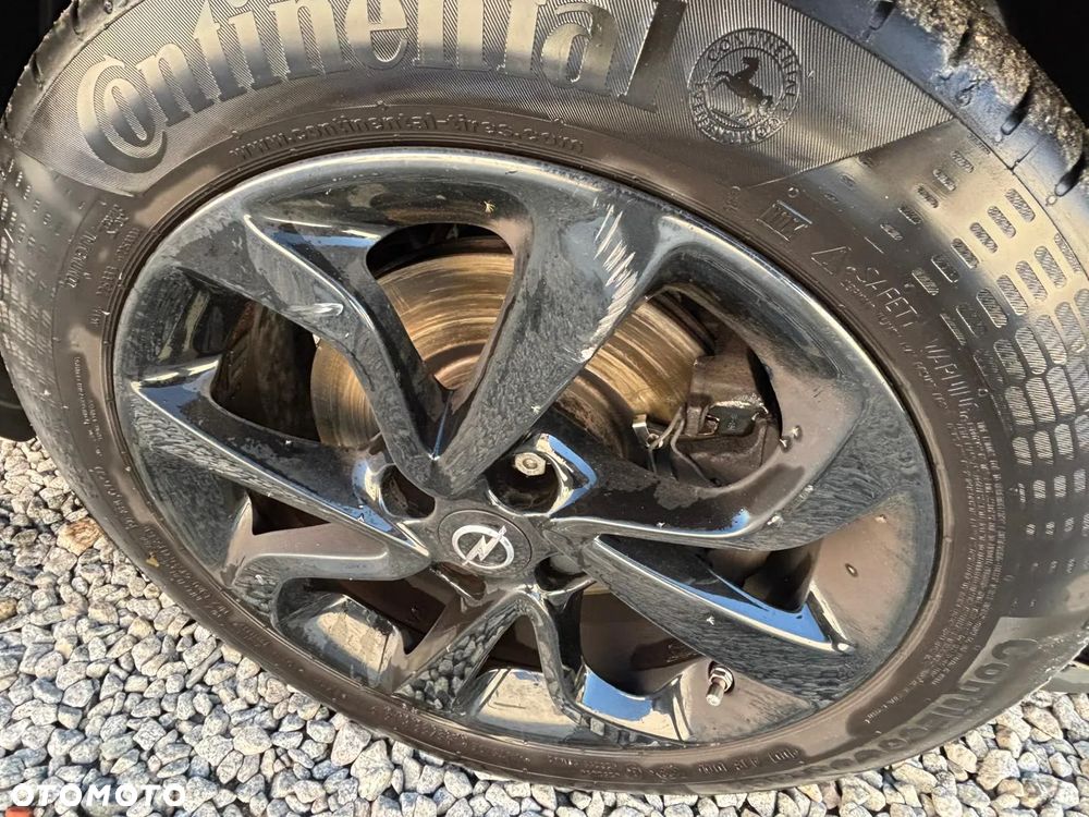 Opel Corsa 1.4 T Color Edition S&S - 18