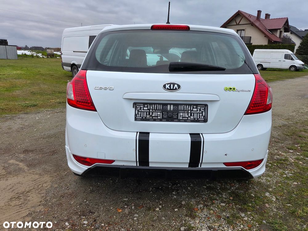Kia Ceed 1.6 CRDi 128 97g Edition 7 - 5