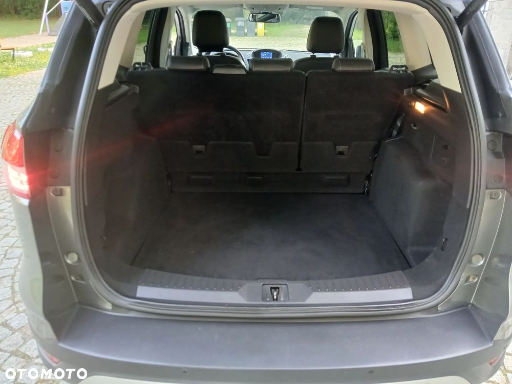 Ford Kuga 2.0 TDCi 4x4 Titanium - 22