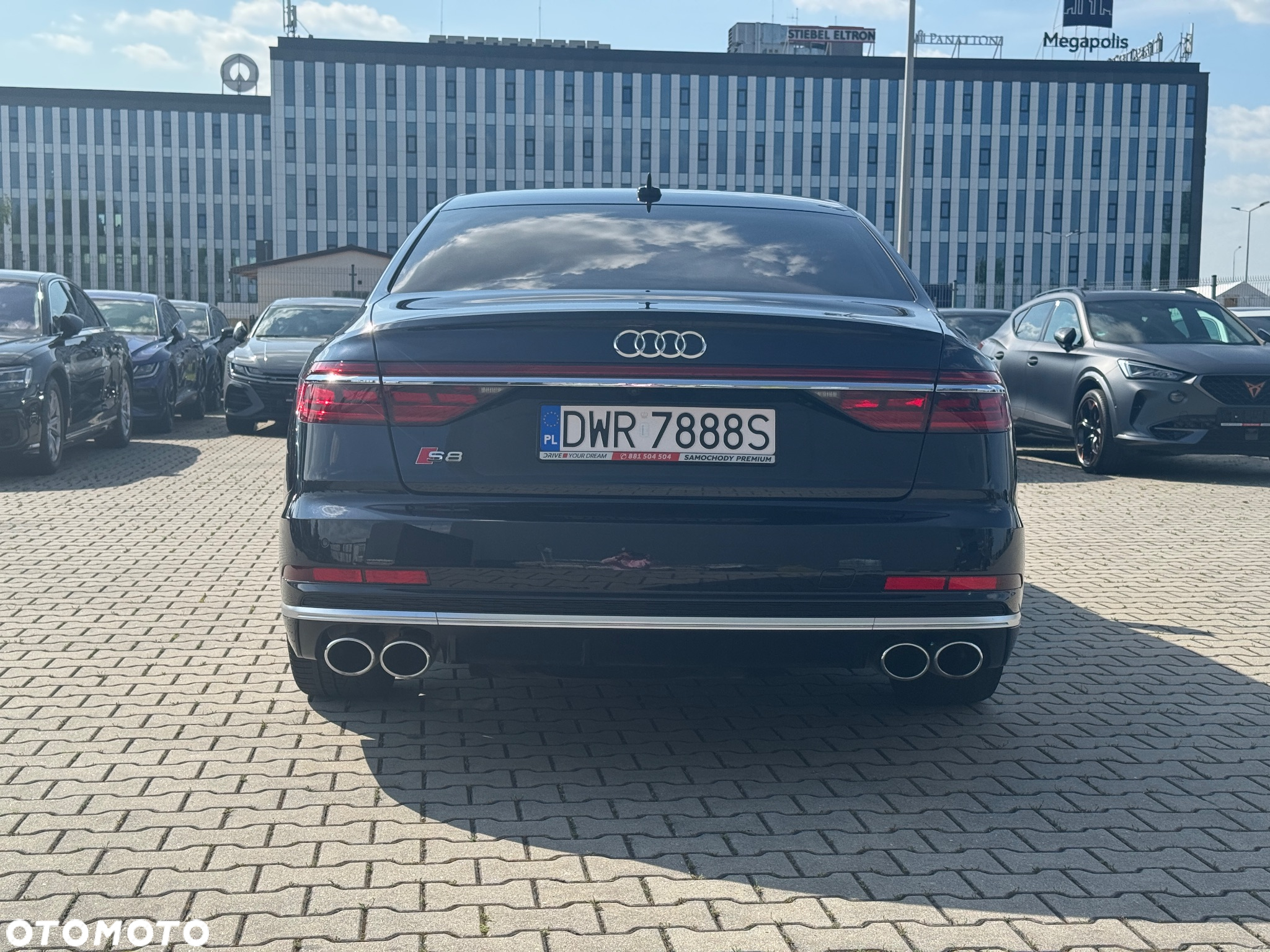 Audi S8 - 5