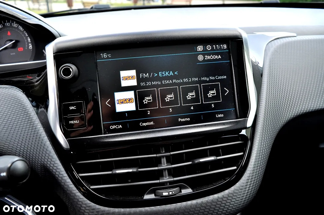 Peugeot 2008 1.2 Pure Tech GPF Allure S&S - 28