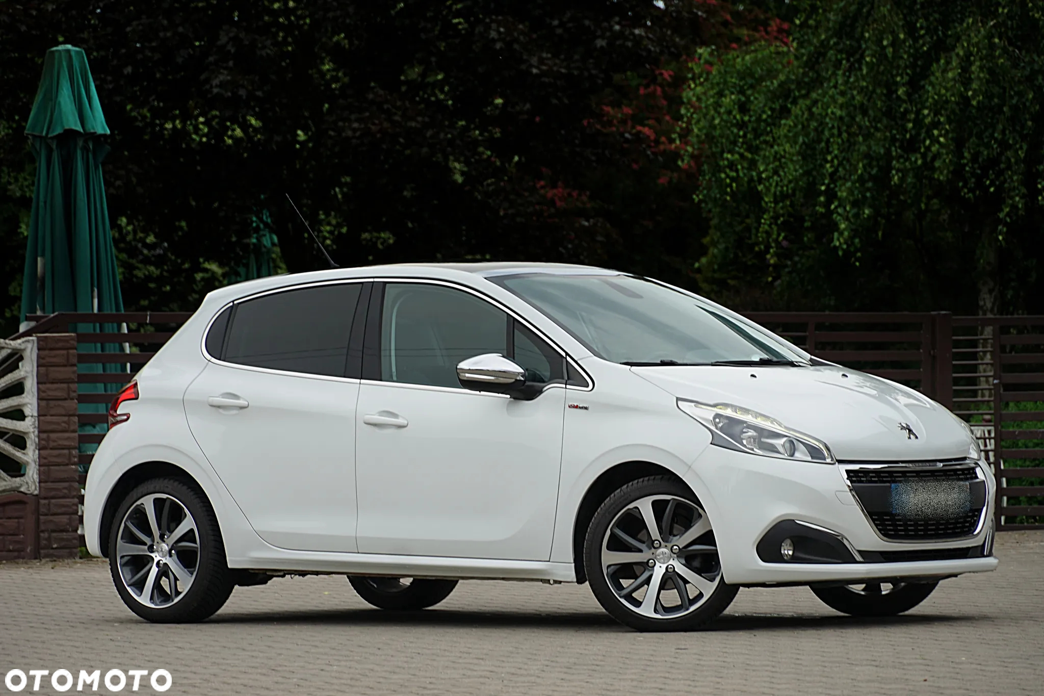 Peugeot 208 - 7