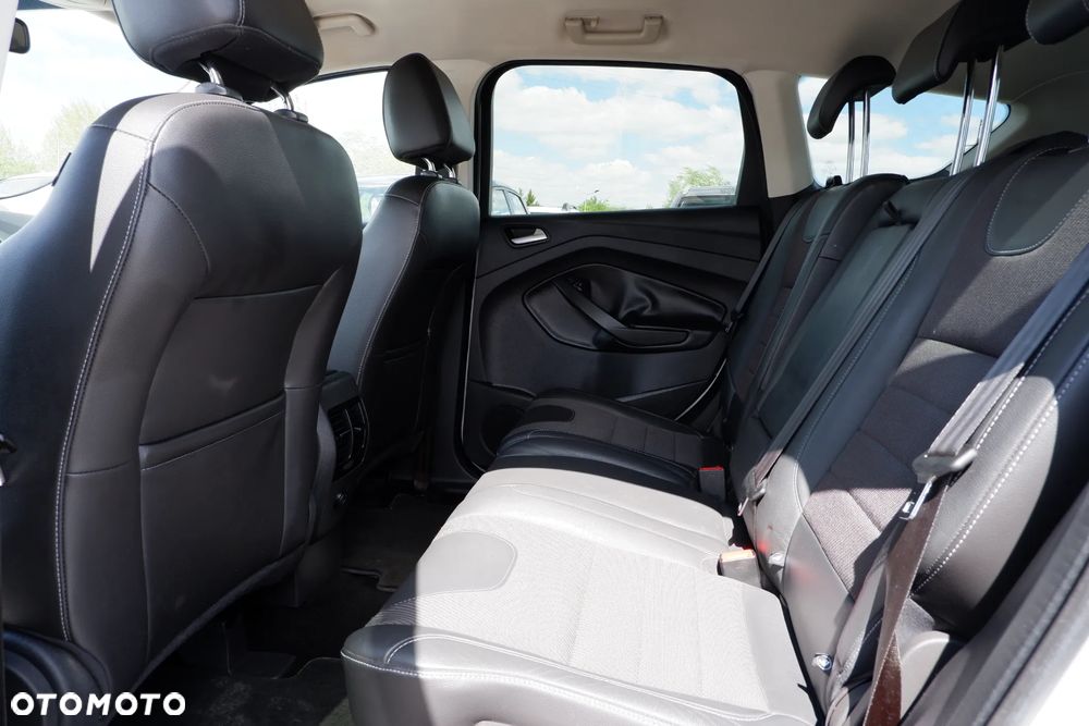 Ford Kuga 2.0 TDCi 4WD Titanium - 28