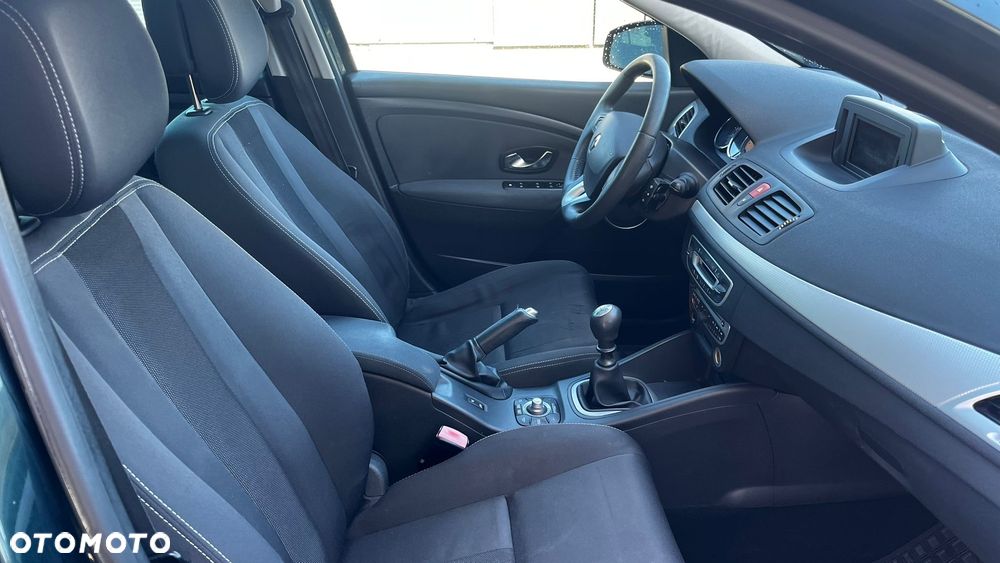 Renault Megane TCe 180 Dynamique - 24