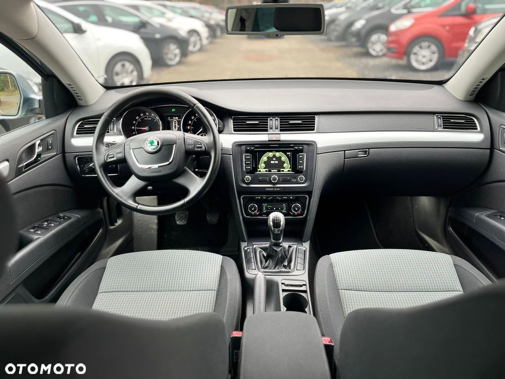 Skoda Superb 2.0 TDI Green tec Elegance - 9