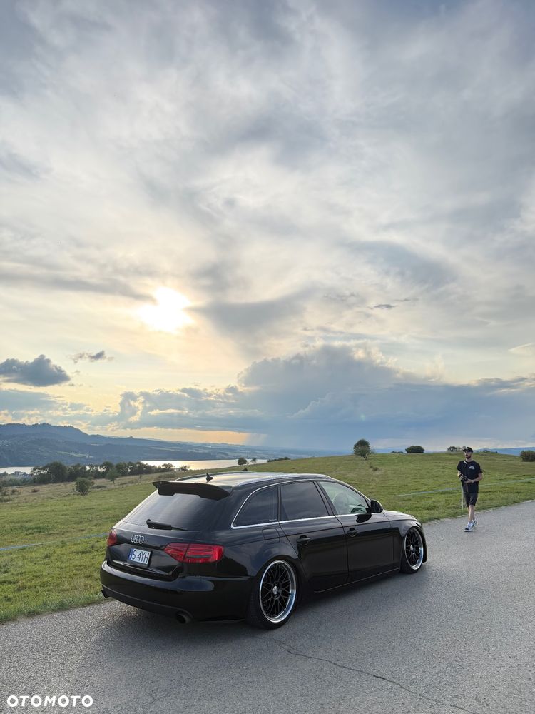 Audi A4 Avant 2.0 TFSI - 1