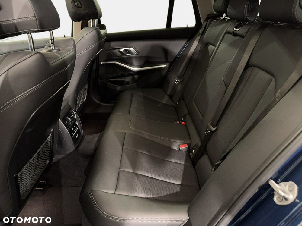 BMW Seria 3 - 15