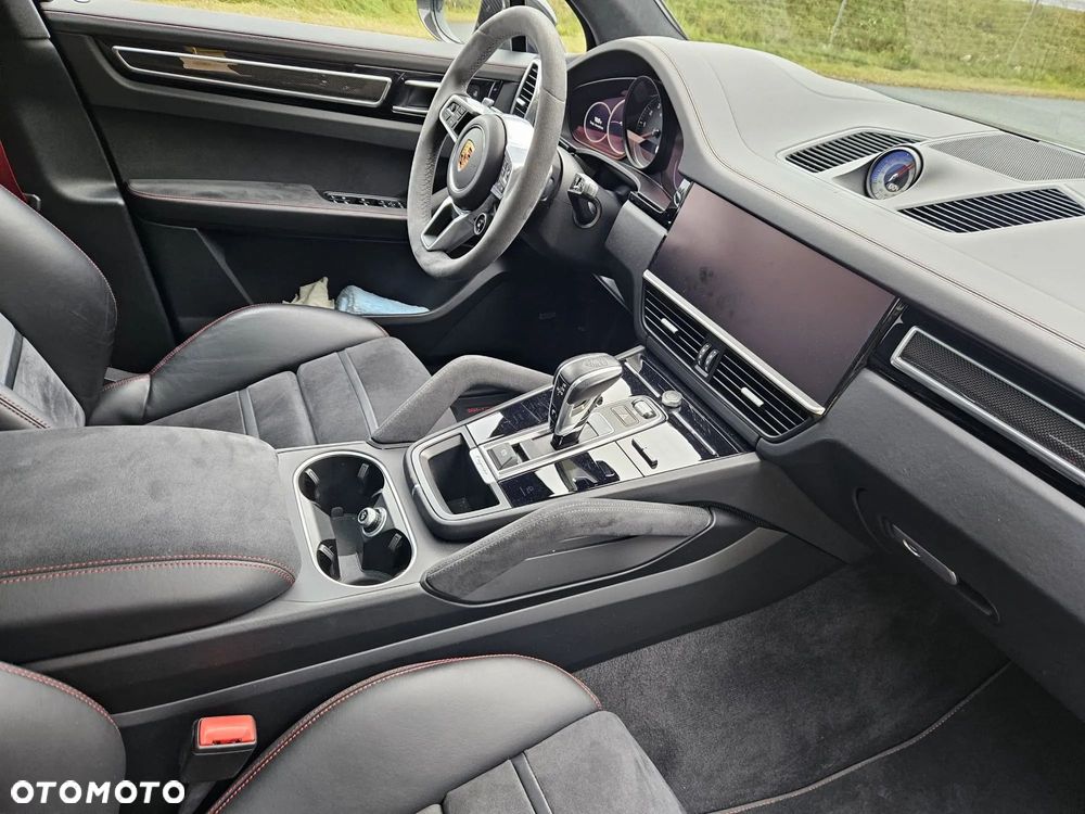 Porsche Cayenne - 11