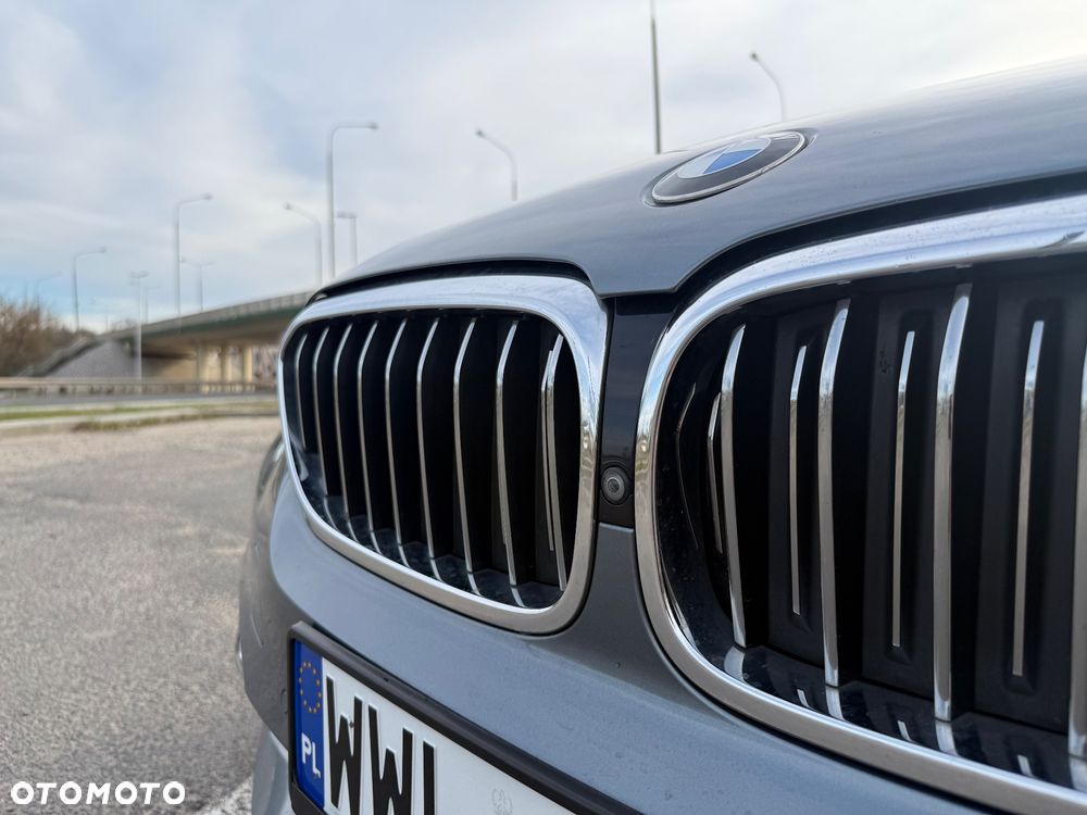 BMW Seria 5 530i Luxury Line - 8