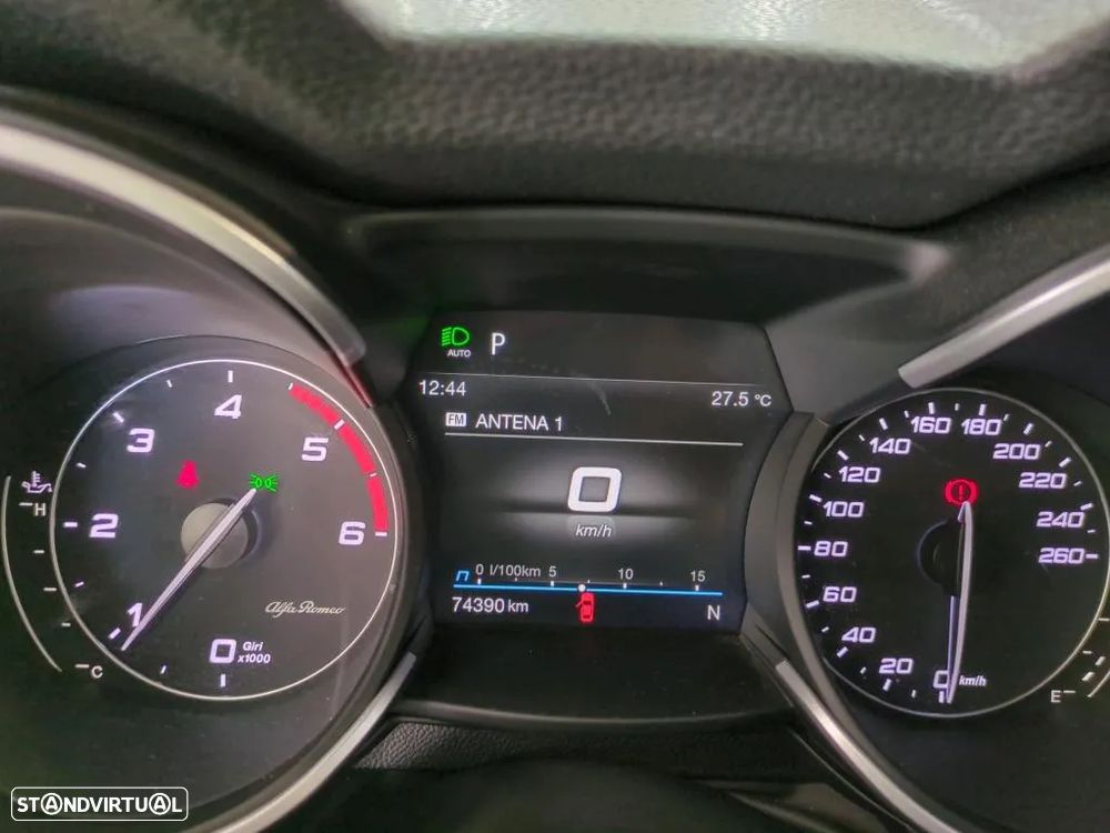 Alfa Romeo Stelvio 2.2 D Super AT8 - 6