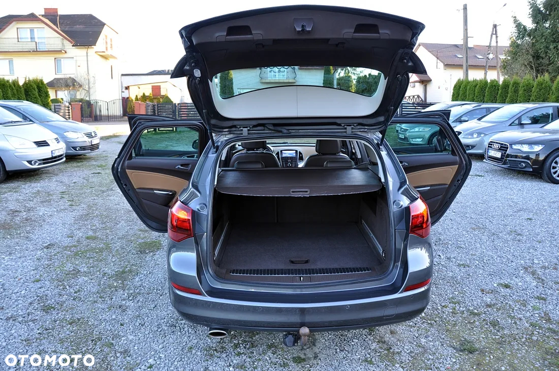 Opel Astra GTC 1.4 Turbo - 12