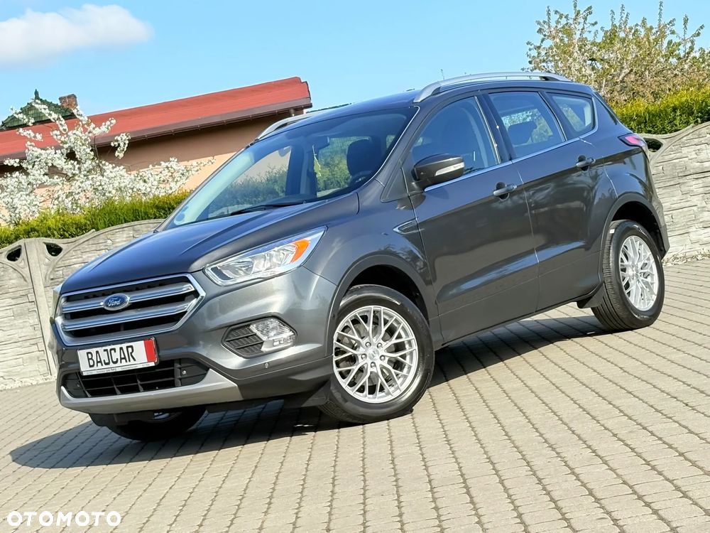 Ford Kuga 1.5 EcoBoost 2x4 Titanium - 2