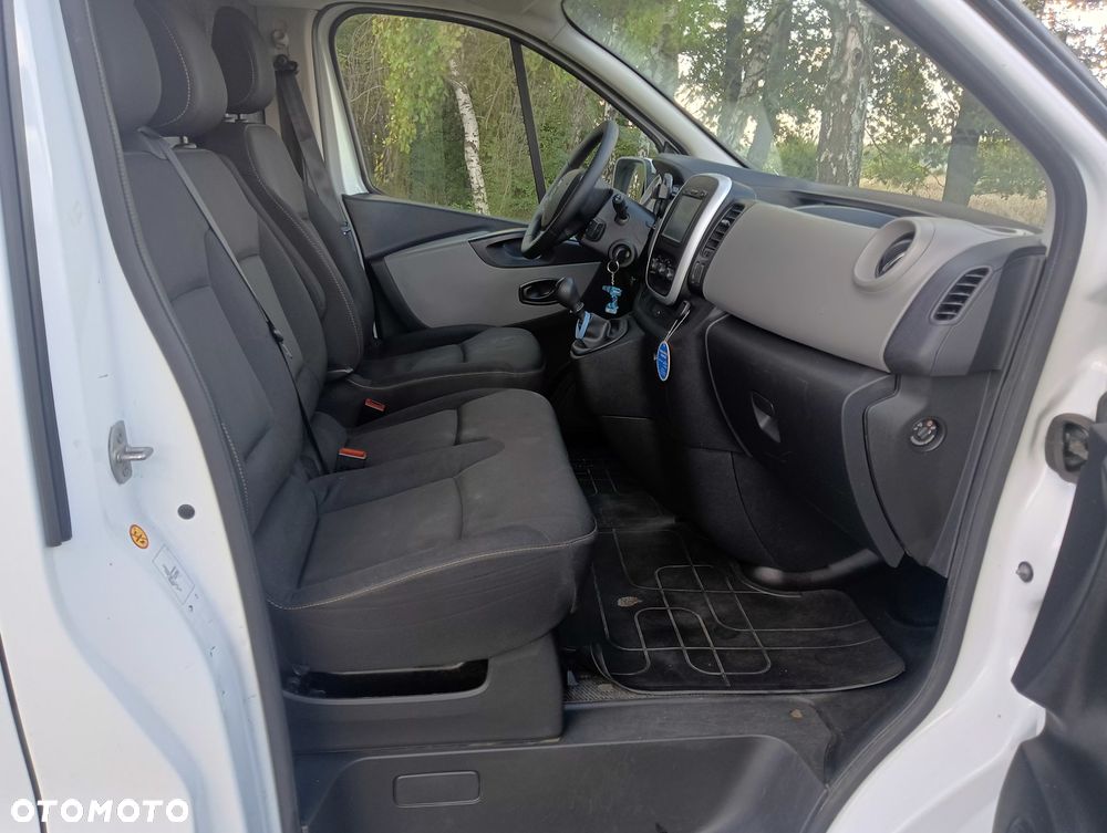 Renault trafic III - 6