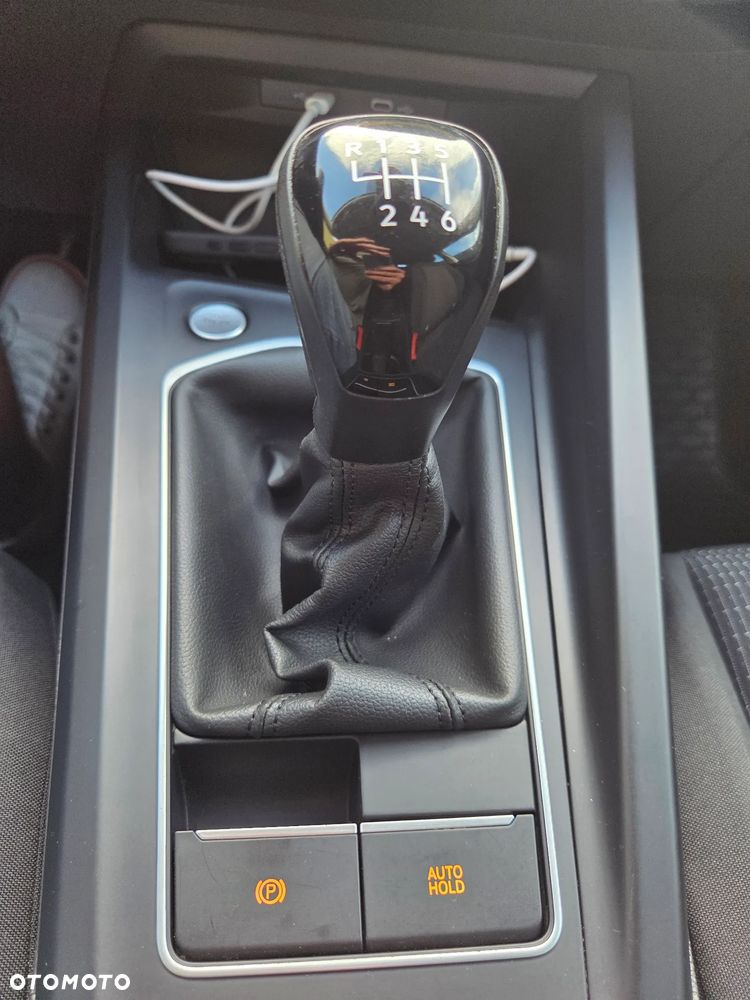 Volkswagen Golf 1.0 TSI Life - 27