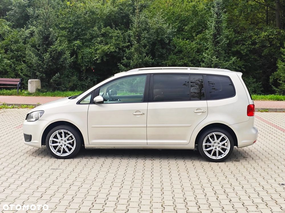 Volkswagen Touran 2.0 TDI Highline - 9