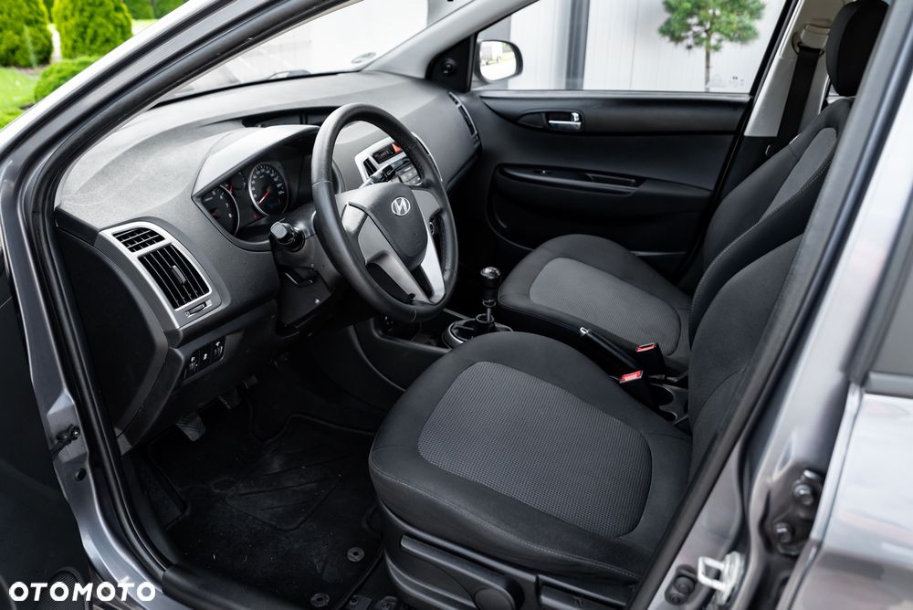 Hyundai i20 1.25 Classic + - 13