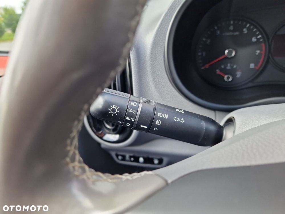 Kia Picanto 1.2 L - 25