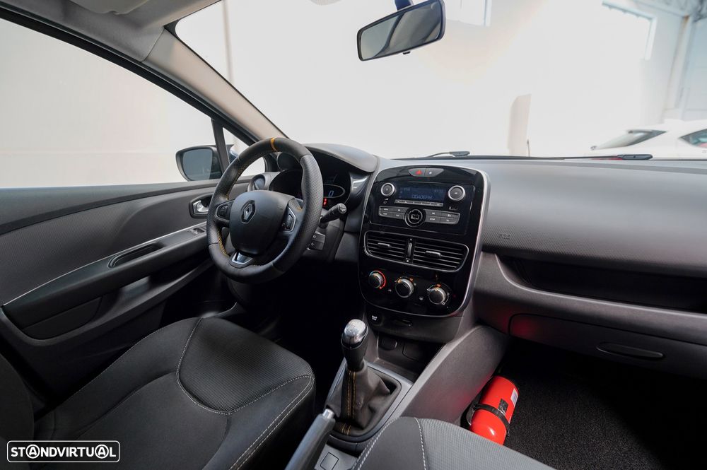 Renault Clio 1.2 16V 75 Dynamique - 2