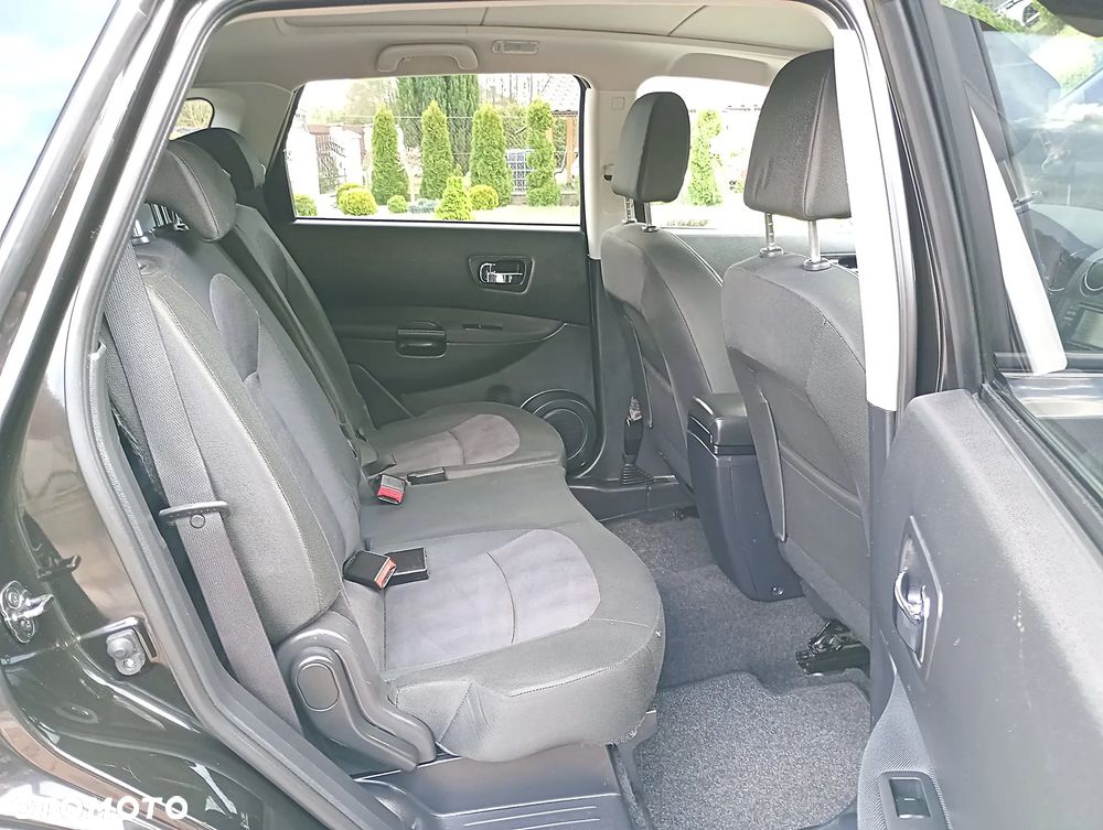 Nissan Qashqai+2 - 23