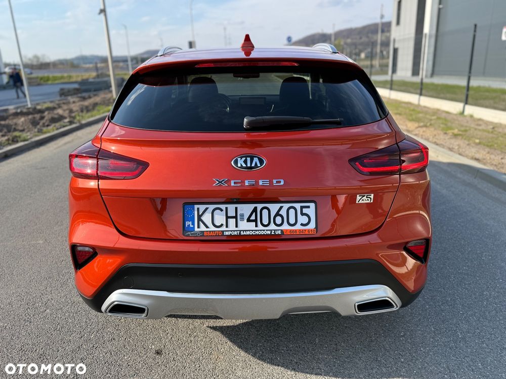 Kia XCeed 1.6 T-GDI L Business Line - 13