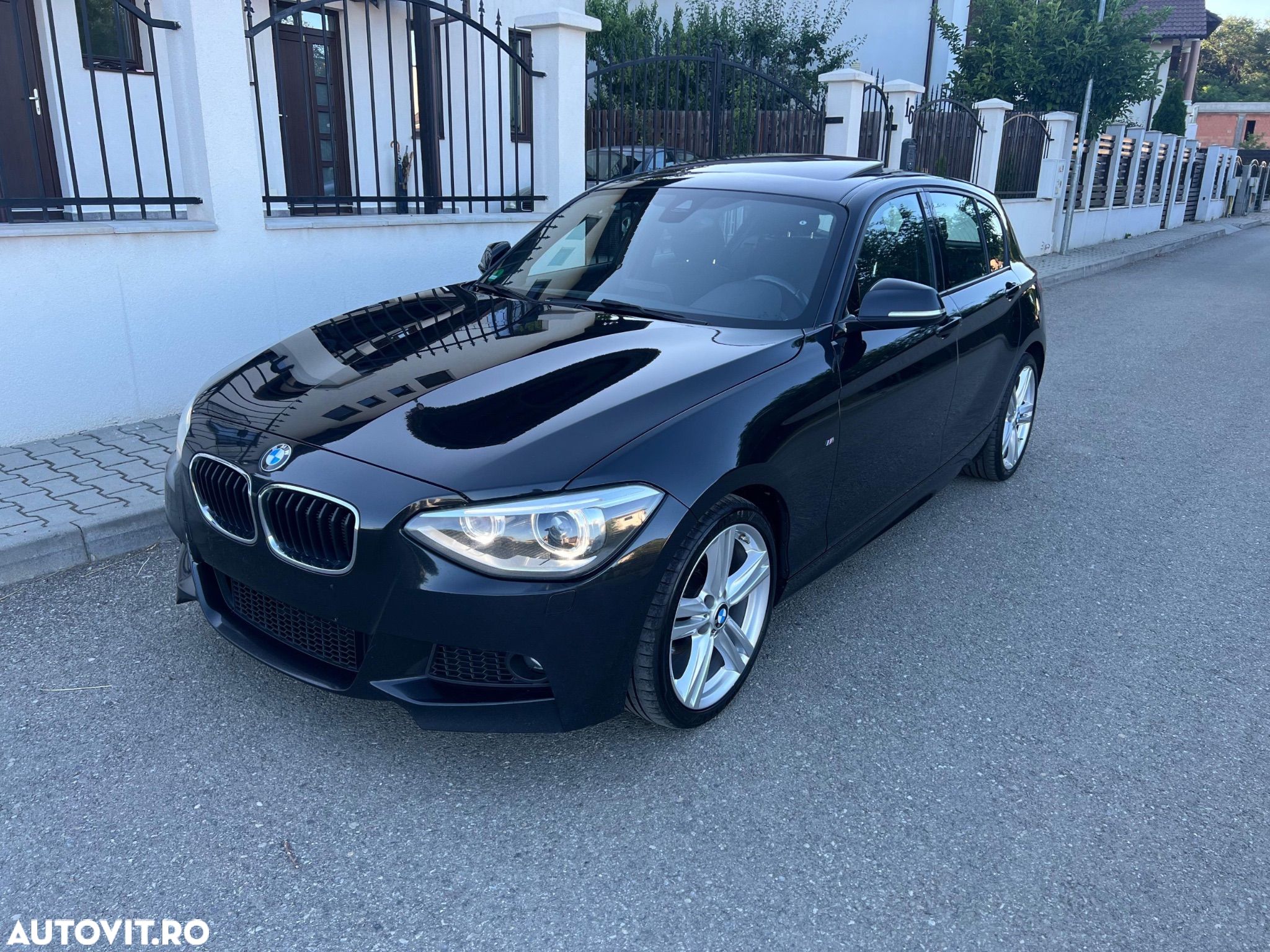 BMW Seria 1 118d Sport Line - 1