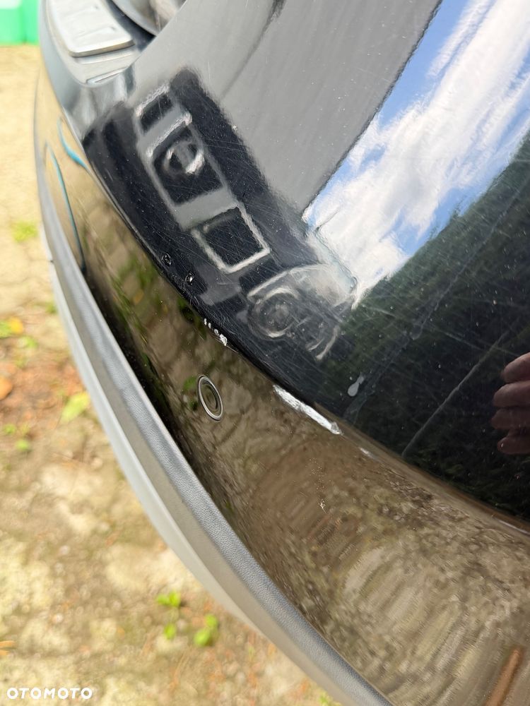 Mercedes-Benz GLA 180 7G-DCT - 13