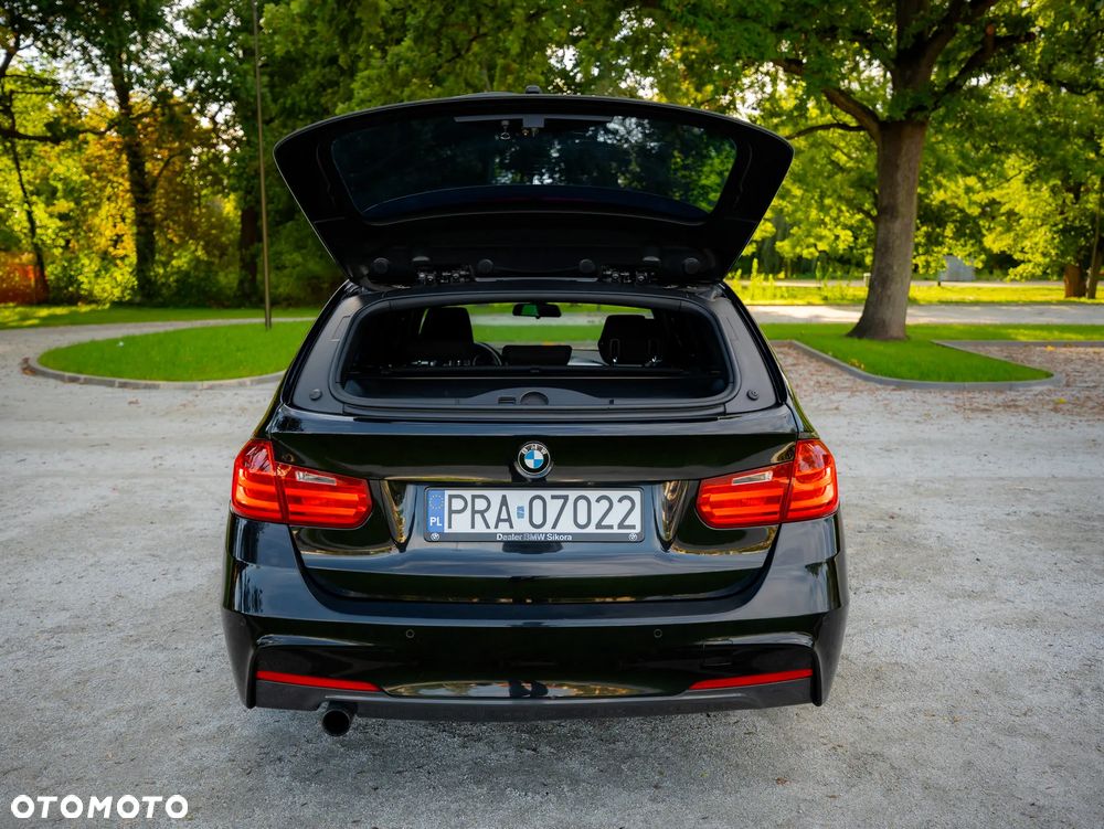 BMW Seria 3 320d xDrive - 13