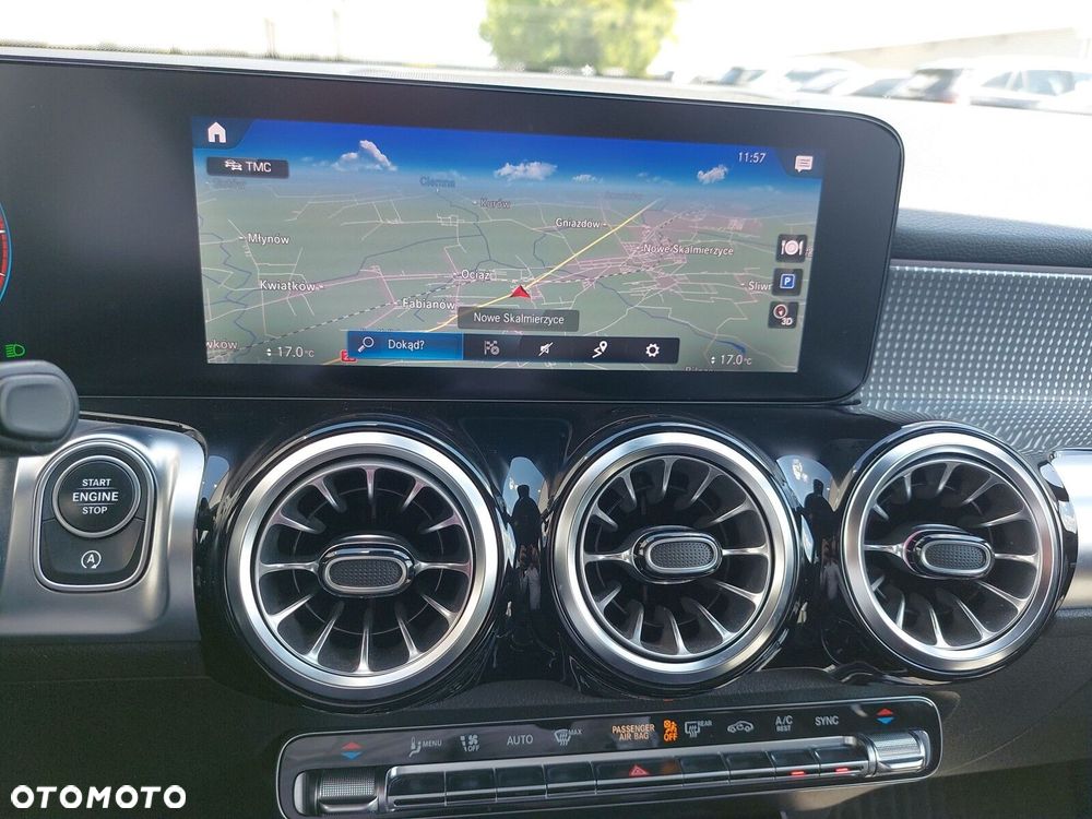 Mercedes-Benz GLB - 17