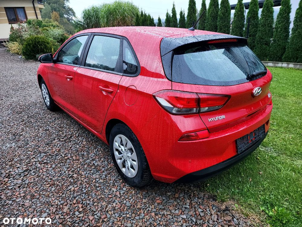 Hyundai i30 1.4 Trend - 6