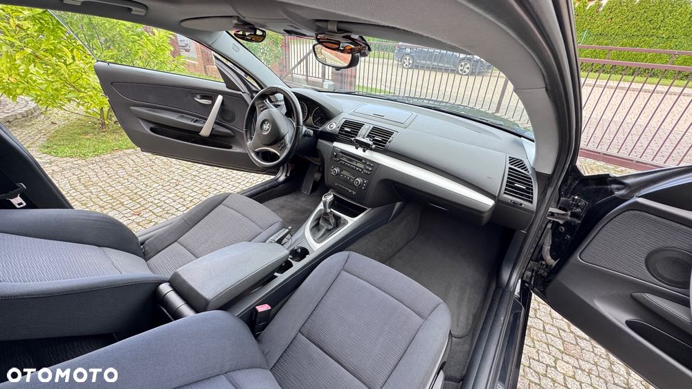 BMW Seria 1 120d - 8