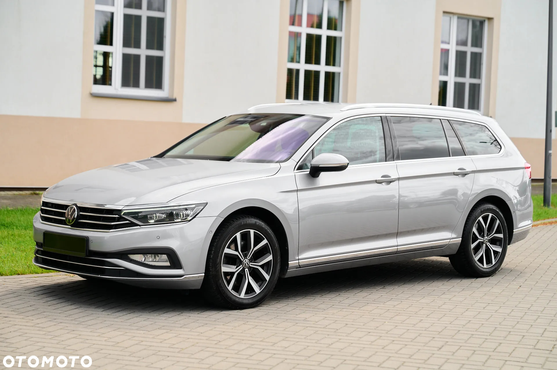 Volkswagen Passat 2.0 TDI EVO Elegance DSG - 8