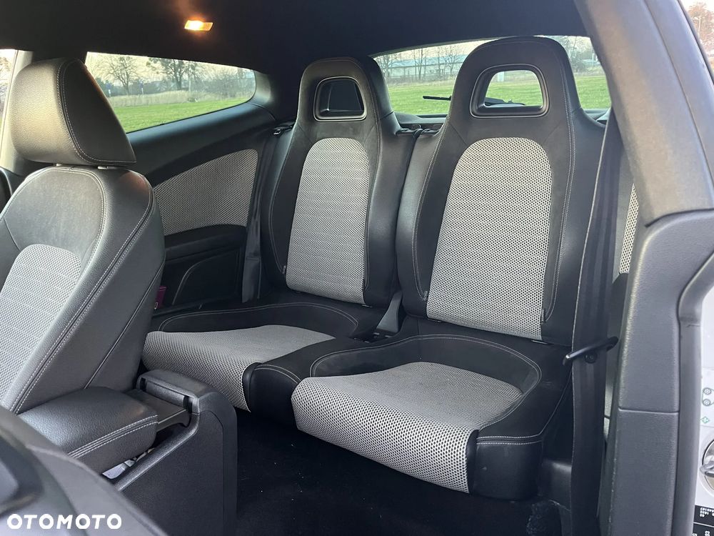 Volkswagen Scirocco 2.0 TDI - 7
