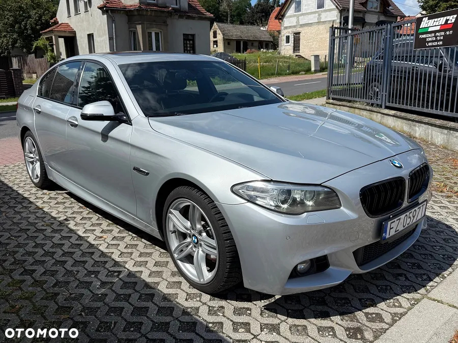 BMW Seria 5 528i xDrive - 4