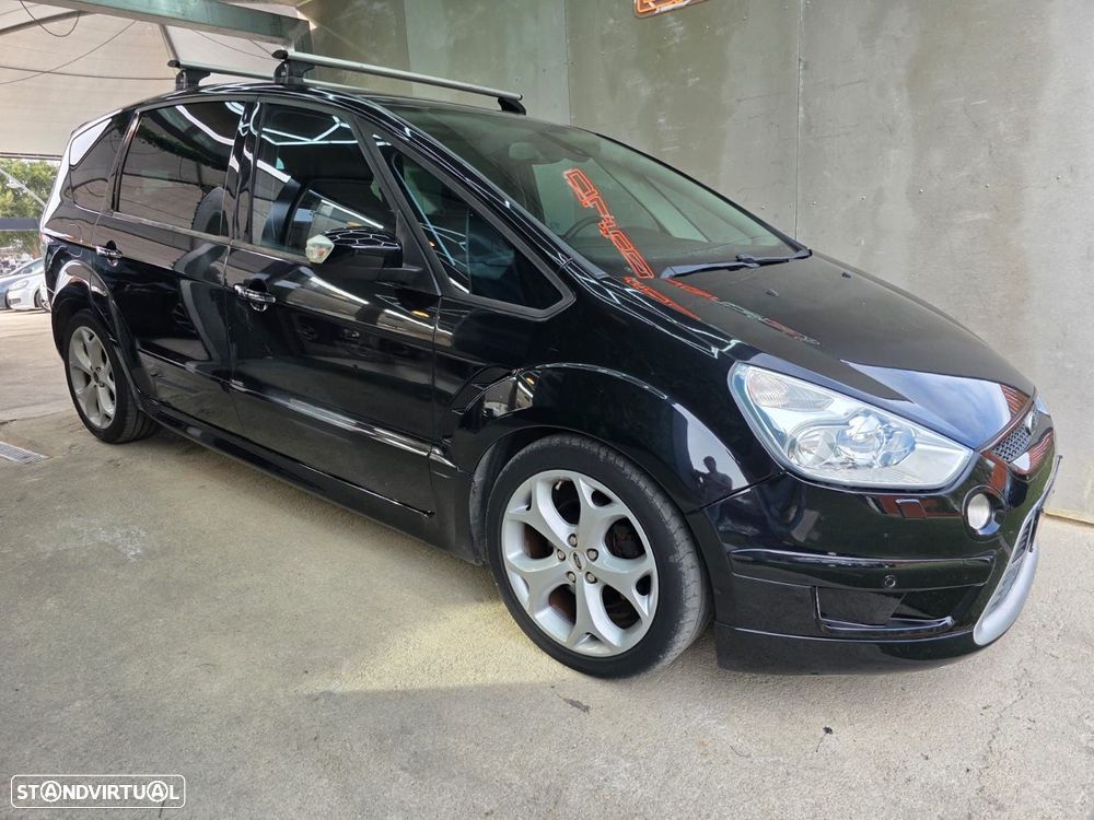 Ford S-Max 2.2 TDCi Titanium 7L - 38