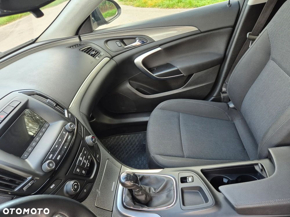 Opel Insignia - 18