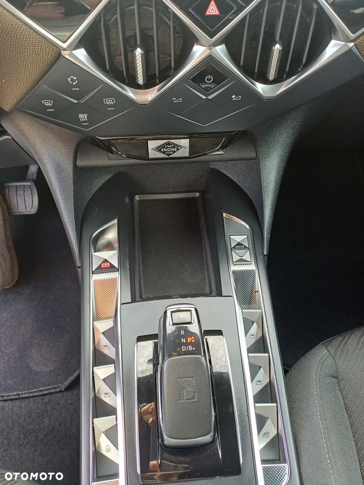 DS Automobiles DS 3 Crossback E-Tense Performance Line + - 16