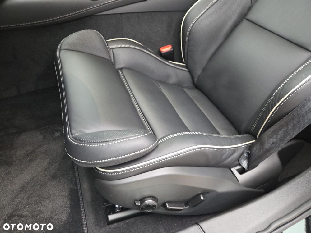 Volvo S90 T8 AWD Plug-In Hybrid Ultimate Dark - 23