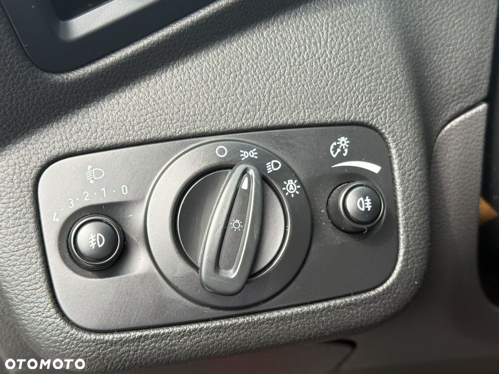 Ford Kuga - 23
