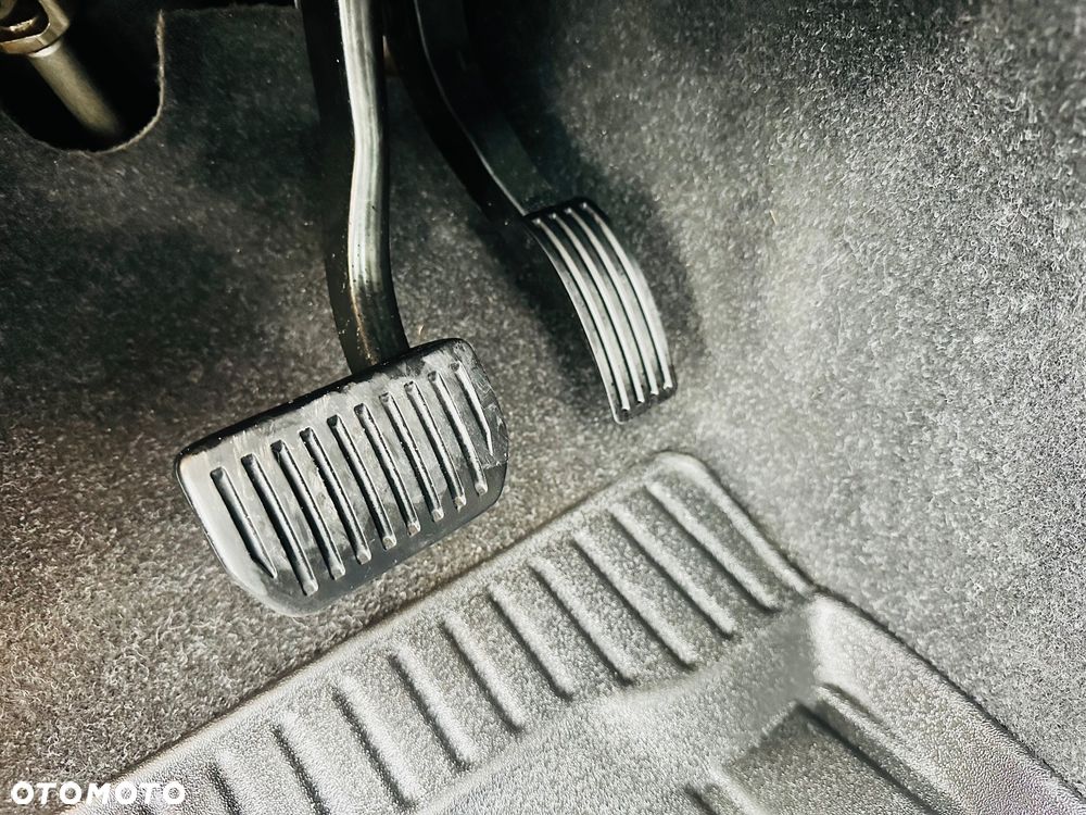 Volvo XC 40 D4 AWD - 28