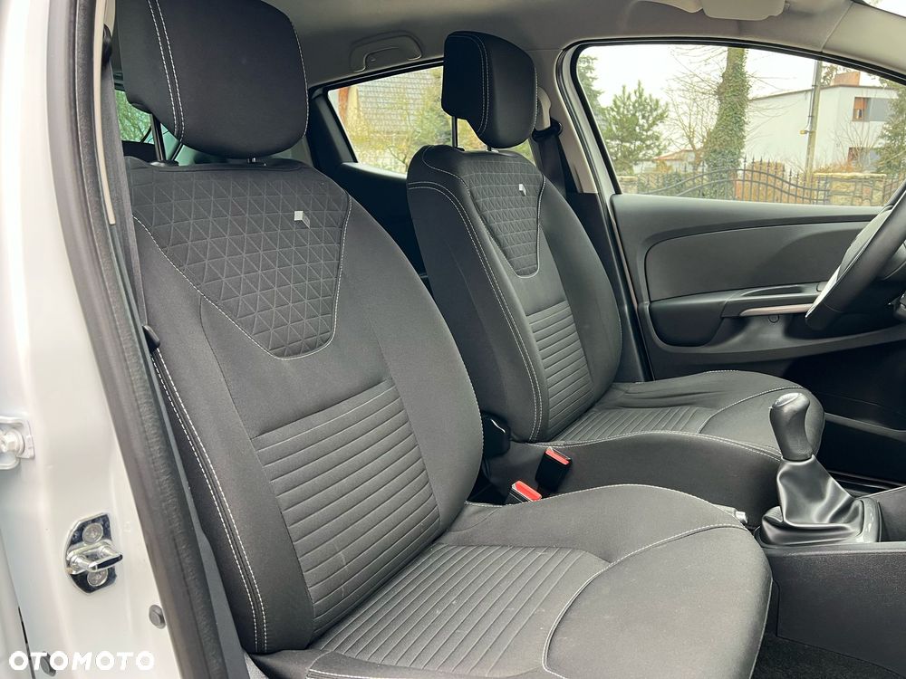 Renault Clio 1.2 16V 75 Expression - 14