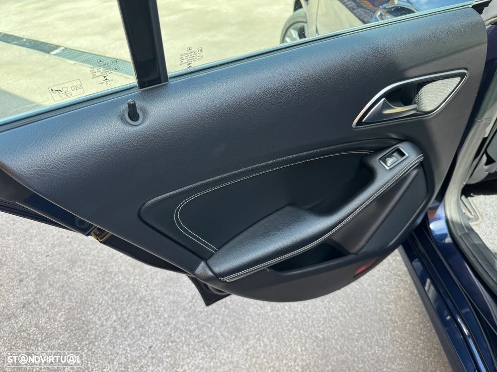 Mercedes-Benz CLA 180 d Shooting Brake Urban - 10