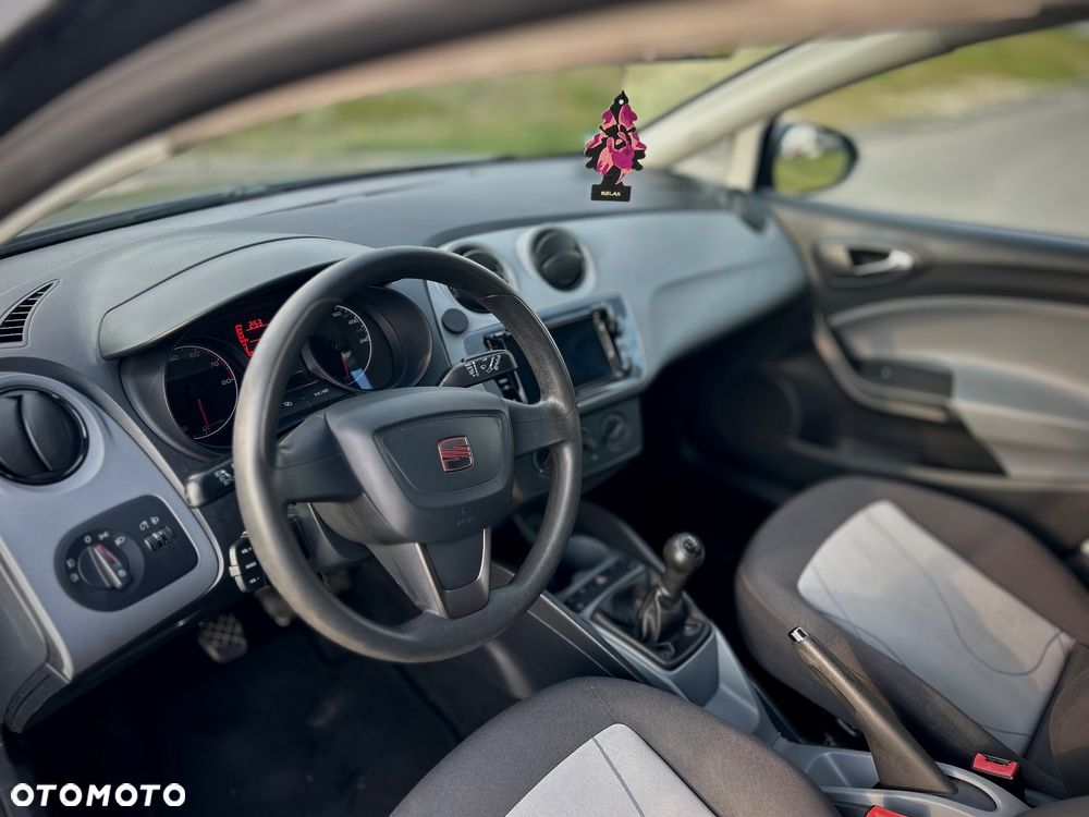 Seat Ibiza 1.4 16V Reference - 11