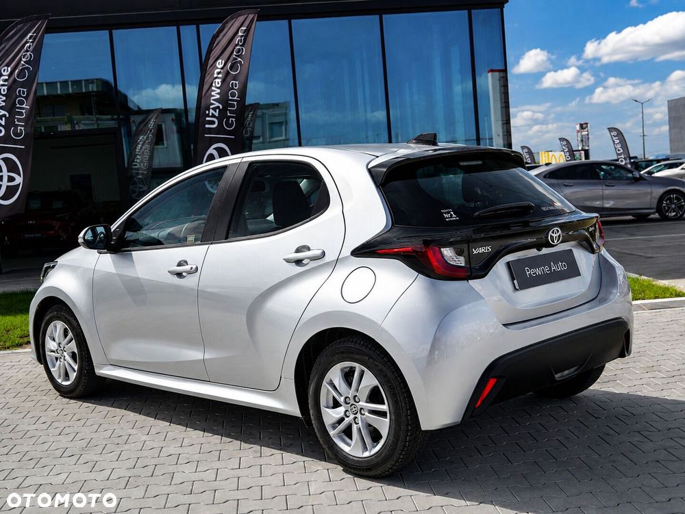 Toyota Yaris - 5